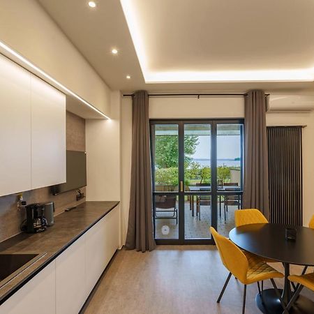 Lakeview Apartment Primea Sirmione Kültér fotó